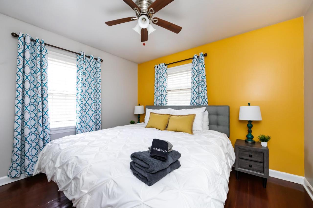 Roomy 3br 2 Bath Minutes To Uptown And Airport Ideal For Small Families Apartamento