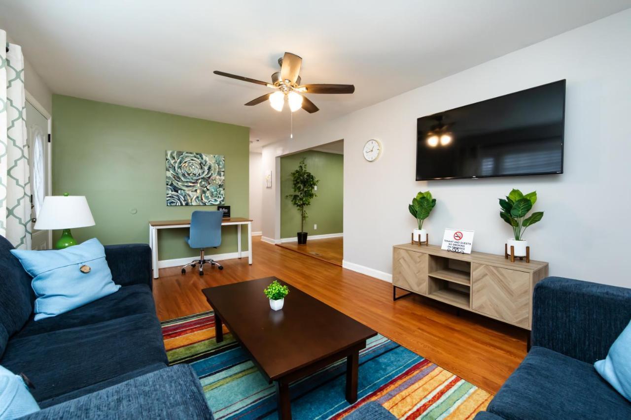 Roomy 3br 2 Bath Minutes To Uptown And Airport Ideal For Small Families * Charlotte