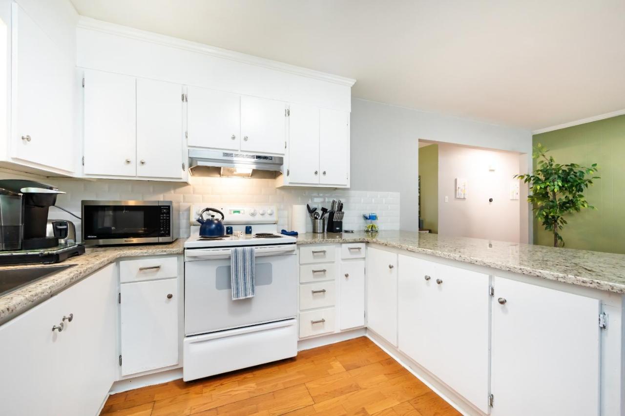 Apartment Roomy 3br 2 Bath Minutes To Uptown And Airport Ideal For Small Families
